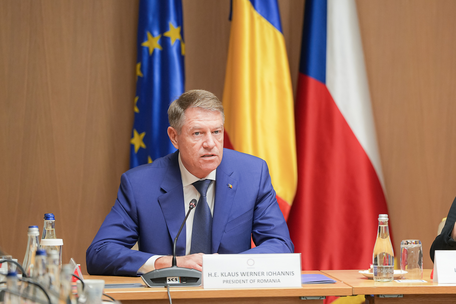 Iohannis Atac La Ccr Legea Prin Care Un Teren De De Hectare Este