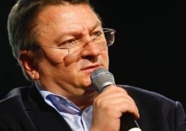 Armand Goșu: Rusia o să vină, va folosi criza de la București, unde democrația se degradează. Următoarele luni pot fi decisive