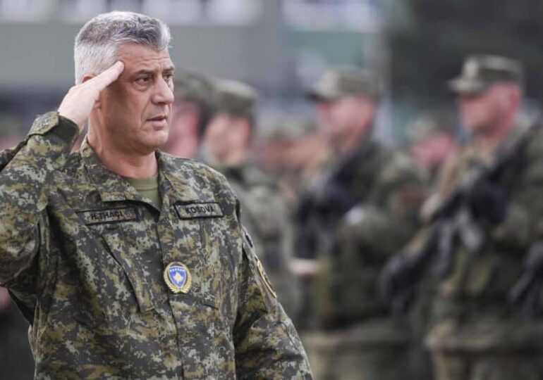 Preşedintele Kosovo anunţă că demisionează "acum", după ce a fost inculpat oficial pentru crime de război