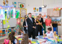 Iohannis a contestat la CCR legea pentru predarea educației sexuale în școli. Ce semnalează președintele