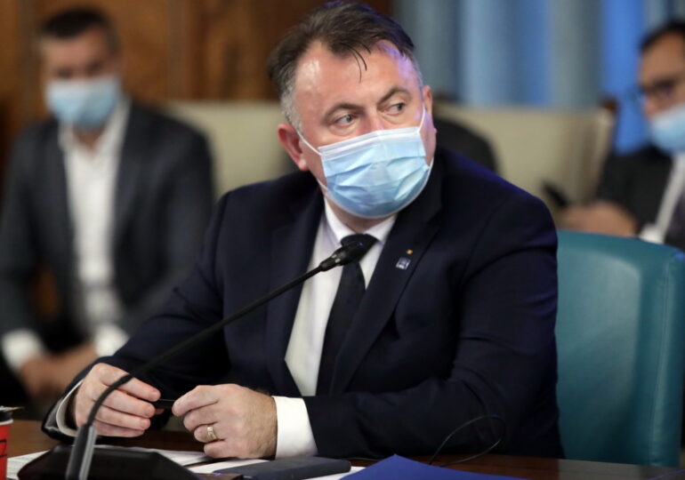 Premierul i-a cerut ministrului Sănătăţii să îi pregătească pe directorii de spitale pentru creşterea numărului de pacienţi cu COVID-19
