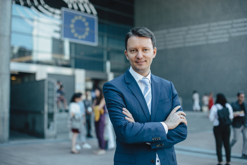 Siegfried Muresan, Europa