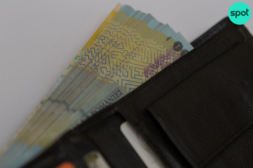 Măsuri fiscale șoc recomandate de FMI: Creșteri semnificative la TVA și impozitul pe venit, dar și reducerea sau chiar eliminarea CASS