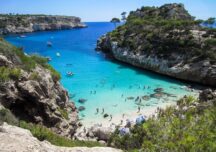 Mallorca – Primii turişti au fost primiţi cu aplauze