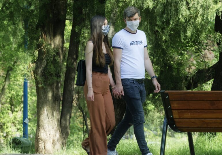 În Bulgaria masca de protecție e din nou obligatorie, începând de azi