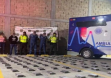 S-au dat drept medici și au transportat 100 de kilograme de cocaină cu ambulanța