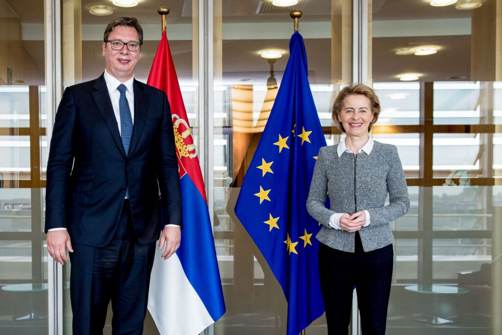 De lângă Paris, președintele Serbiei compară Europa cu Imperiul Roman de Apus înainte de cădere