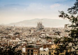 Spania a primit primii turiști străini, după una dintre cele mai dure izolări naționale
