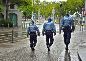 Poliția presei și presarea poliției