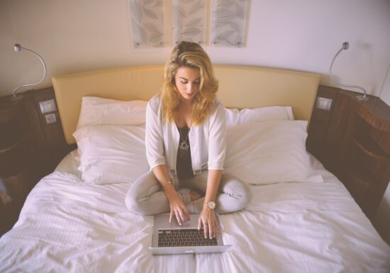Despre viața in era Work at home. Sfatul psihologului