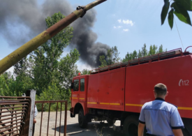 Incendiu la un depozit de ulei, în București (Galerie foto)
