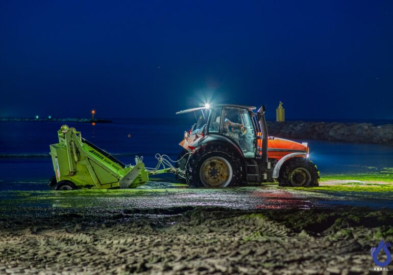 4.000 de tone de alge au fost strânse de pe litoral în doar două săptămâni