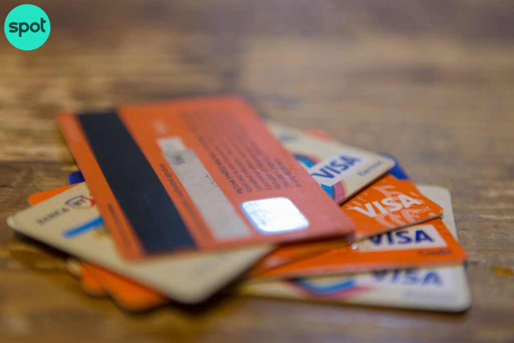 Europa riscă să rămână captivă Visa și Mastercard. Oficialii bancari cer acțiune urgentă