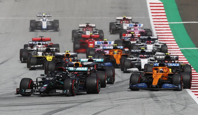 Formula 1: Lewis Hamilton câștigă prima sa cursă din sezon. Dezastru pentru Ferrari