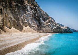 Creta estimează că va cheltui 15 milioane de euro pe testele Covid-19 efectuate turiştilor