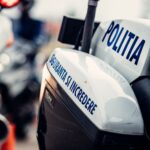 Un poliţist rutier pe motocicletă a ajuns la spital, după un accident în Bucureşti