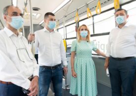 Firea anunță revoluție în trafic pentru transportul în comun, dar se panichează când autobuzul pornește de pe loc. Ordin pentru șofer: ”Să meargă foarte încet, cât poate el de încet” (Video)