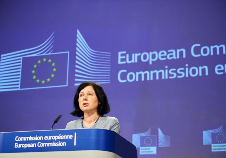 UE va condiţiona alocarea fondurilor de situaţia statului de drept şi combaterea corupţiei