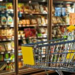 Un mare lanț de supermarketuri, prezent și în România, închide 25 de magazine și concediază 700 de angajați, în Spania