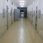 Număr record de locuri noi în penitenciare pentru 2023. Și un experiment: deținuți lăsați să lucreze în companii