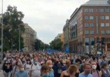 Protest pentru libertatea presei la Budapesta, după o demisie în masă la cel mai mare portal independent de știri (Foto&Video)