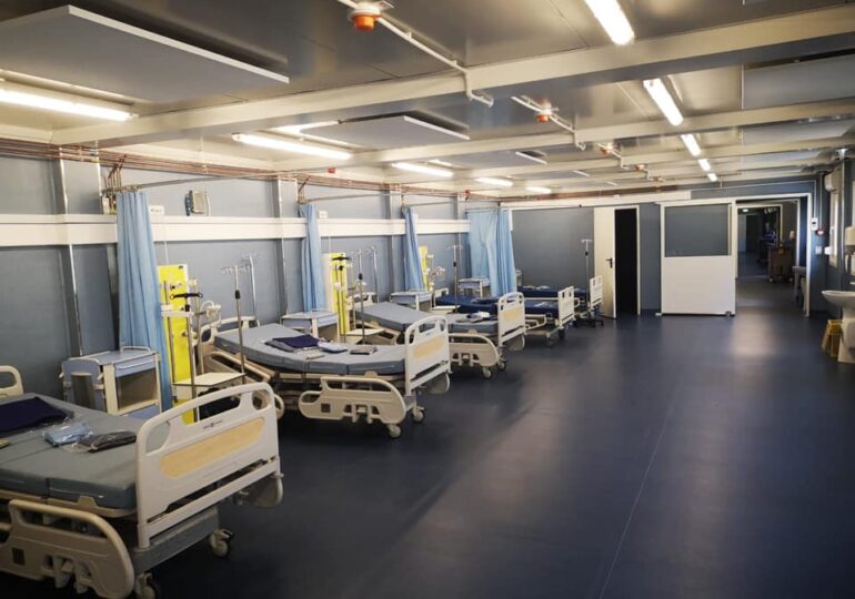 Spitalul modular construit de Asociația ”Dăruieşte viaţă” a fost, în sfârșit, operaționalizat de Guvern: Va avea ventilatoarele necesare bolnavilor grav de Covid-19