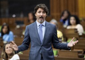Premierul Trudeau declară stare de urgenţă ca să scape de proteste: Camionagiii se pot trezi cu conturile îngheţate
