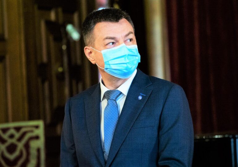 Scandalul Alexander Nanau – Ministerul Culturii ia amploare: 150 de profesionişti îi cer ministrului Bogdan Gheorghiu să îşi ceară public scuze
