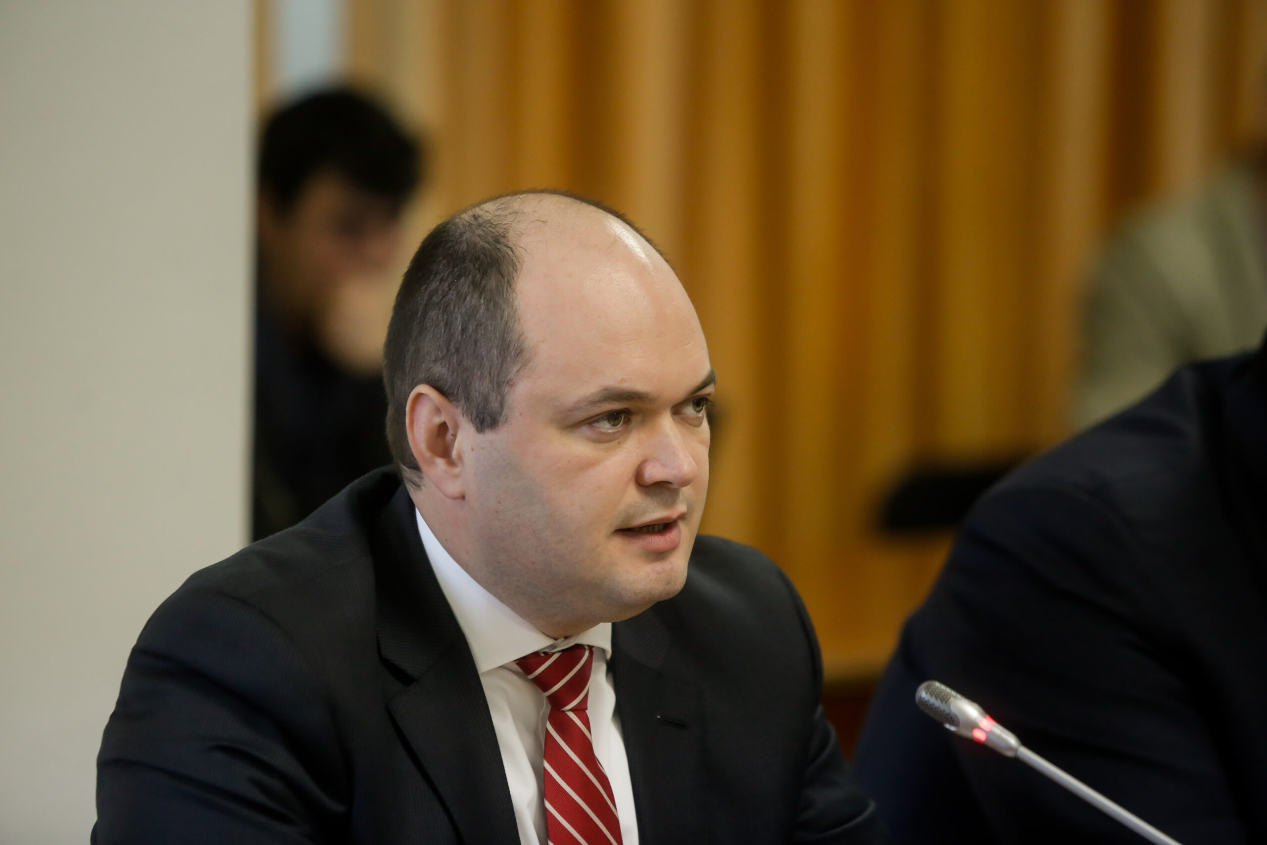 Imagine asociată subiectului: Ionuț Dumitru avertizează asupra presiunilor asupra sistemului public de pensii din 2029-2030