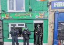 Poliţia nord-irlandeză a arestat pe Heathrow un al zecelea membru din Noua IRA: Suspecții pregăteau acte teroriste