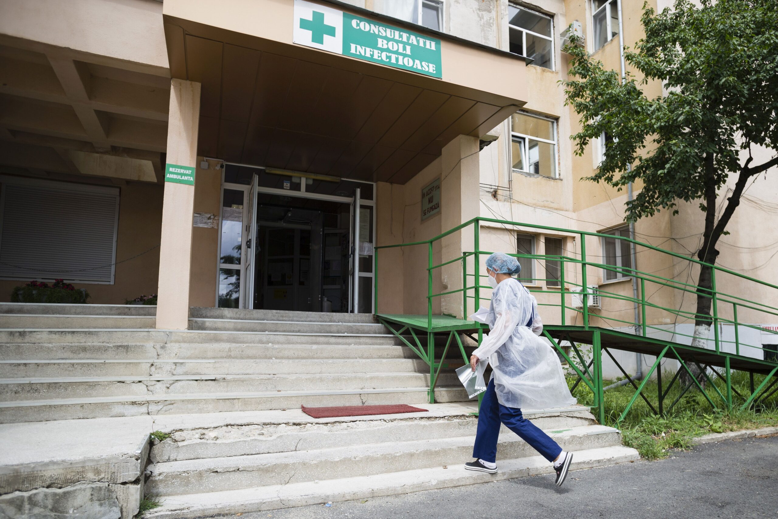 Un copil de 7 ani cu o boală rară a fost internat la Spitalul de Boli Infecțioase din Timișoara