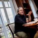 Atacul asupra Capitoliului: Steve Bannon, un apropiat al lui Trump, inculpat pentru că refuză să participe la ancheta