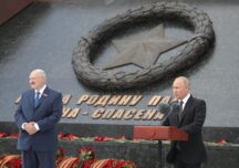 Aleksandr Lukaşenko alături de Vladimir Putin