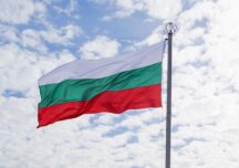 Bulgaria suspendă