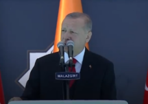 Captură din timpul discursului susținut de Erdogan la ceremonia pentru marcarea Bătăliei de la Manzikert din 1071