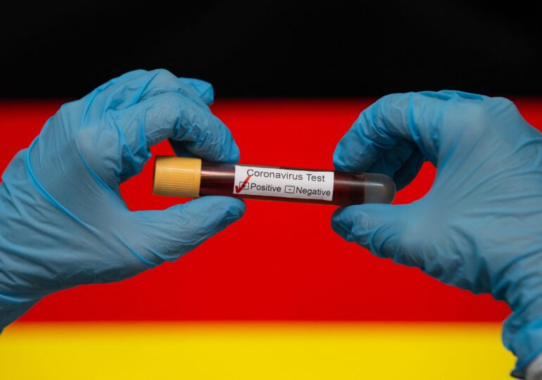 Germania are cel mai mare număr de noi îmbolnăviri de COVID din mai încoace. Care este cauza