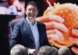 Scandal sexual la McDonald’s: Compania vrea să recupereze zeci de milioane de dolari de la fostul CEO