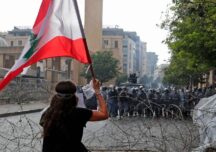 Proteste violente în Beirut, forţele de ordine folosesc gaze lacrimogene împotriva manifestanţilor
