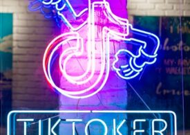 TikTok se declară şocată de ordinul executiv prin care Trump interzice aplicaţia și-l amenință cu instanța
