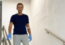 Un chimist care a fost implicat în crearea noviciokului îi cere iertare lui Navalnîi