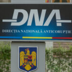 DNA a reţinut un consilier din Corpul de Control al Ministerului Dezvoltării, care ar fi luat şpagă o maşină de lux