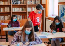 Apel pentru dotarea școlii din comuna Viișoara: Niciun copil nu are acces la școala online – Cum te poți implica