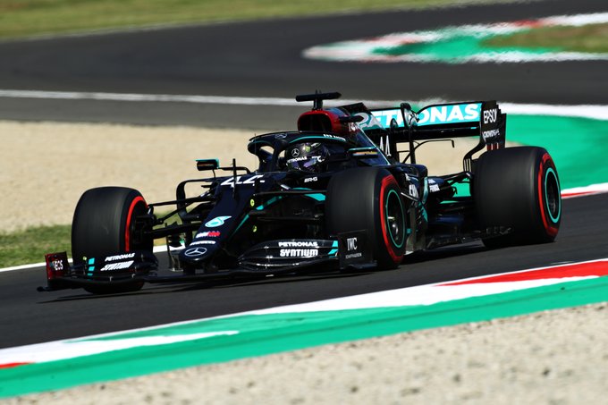 Lewis Hamilton va pleca din pole position în MP al Toscanei