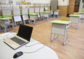 Bilanț după o săptămână jumătate de școală: Peste 140 de unități care au început în scenariul verde au trecut la predarea online sau la sistemul hibrid
