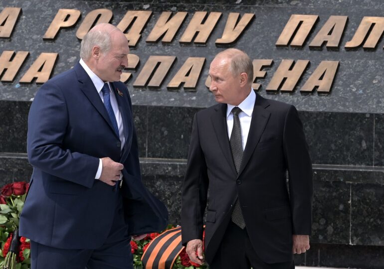 Îl va salva Putin pe Protasevici, înainte de întâlnirea cu Biden? Capcana lui Lukașenko <span style="color:#990000;font-size:100%;">Interviu video</span>
