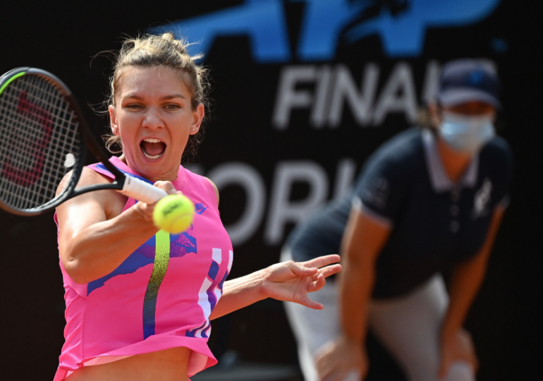 Simona Halep a câștigat finala de la Roma. Pliskova a abandonat când era condusă clar