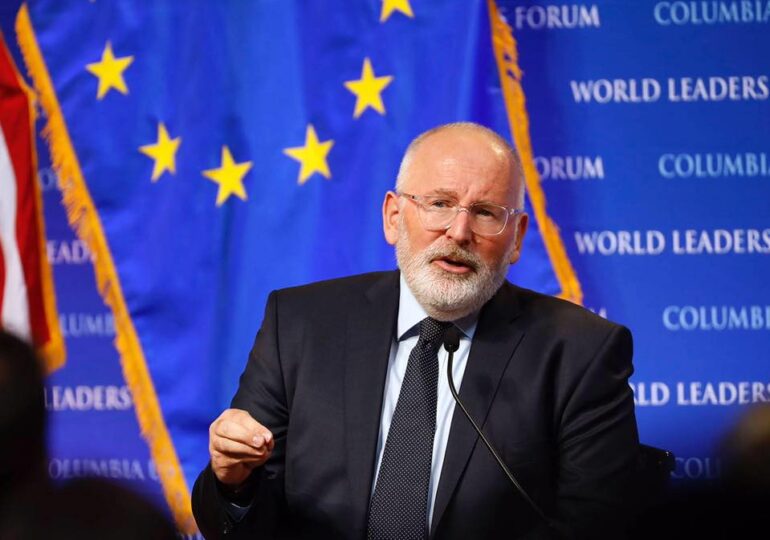 Vicepreşedintele Comisiei Europene, Frans Timmermans, admite că UE a făcut greșeli în strategia de vaccinare anti Covid