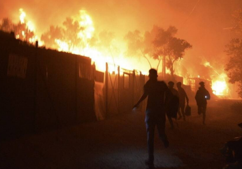 Tabăra de refugiați Moria, în flăcări