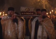 Racla cu moaştele Sfintei Parascheva nu va mai fi scoasă din Catedrala Mitropolitană din Iași: Organizatorii cer iertare lui Dumnezeu și pelerinilor