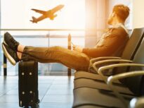 Jet lag-ul ne dă peste cap organismul: ce putem face ca să ne revenim mai repede după un zbor lung